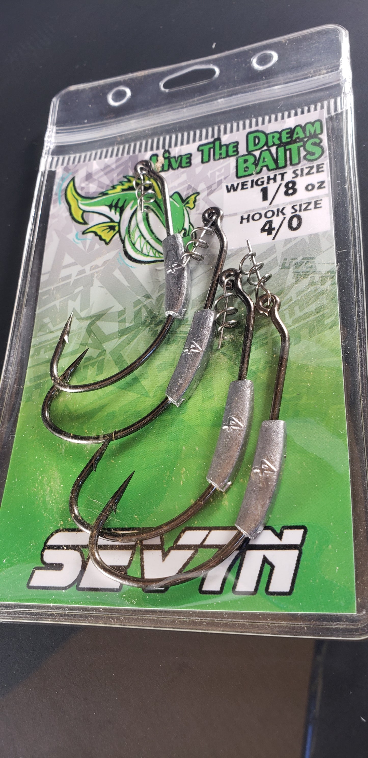LTD WEEDLESS WEIGHTED HOOKS 4 pk